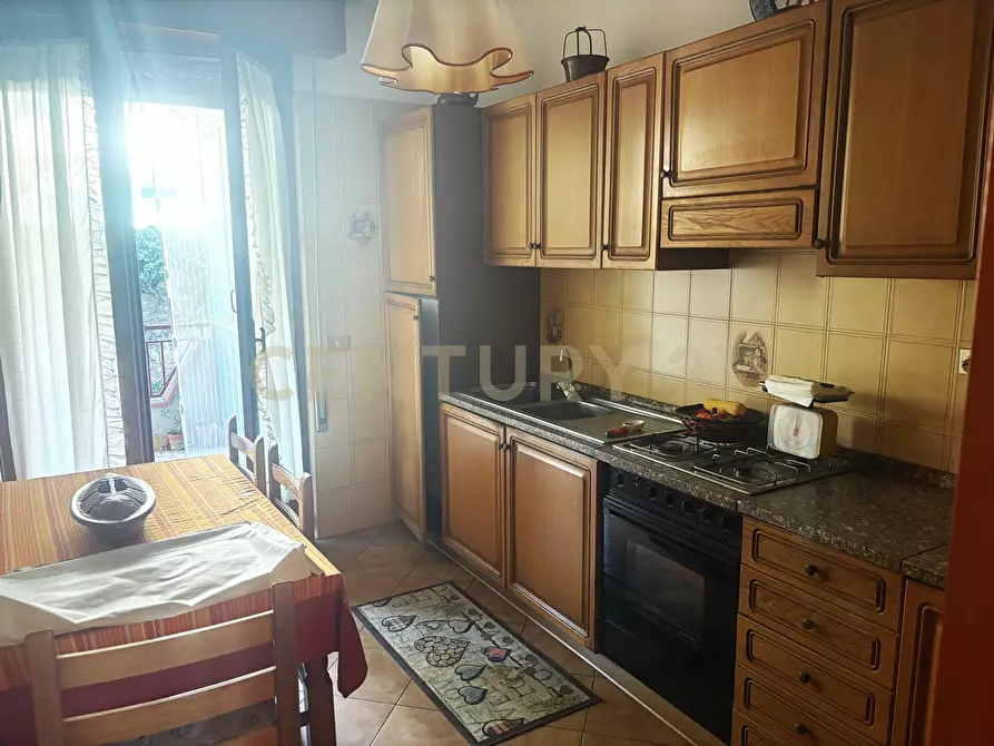 Immagine 12 di Pentalocale in vendita  in Via Francesco Baracca 59 a Riposto