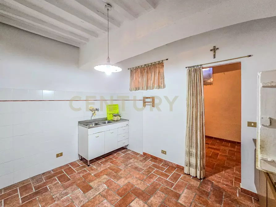 Immagine 12 di Bilocale in vendita  in Via delle Pieve 9 a Semproniano