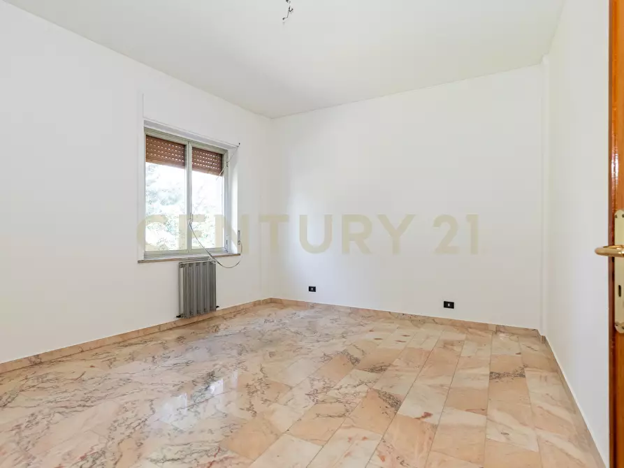 Immagine 31 di Pentalocale in affitto  in Viale Lorenzo Bolano 45 a Catania