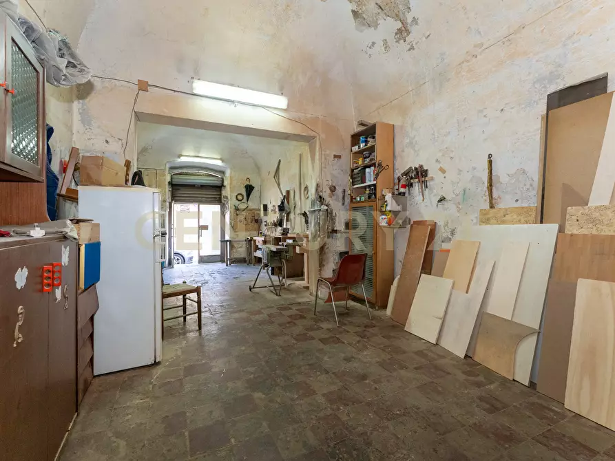 Immagine 12 di Bilocale in vendita  in Via Celeste 71 a Catania