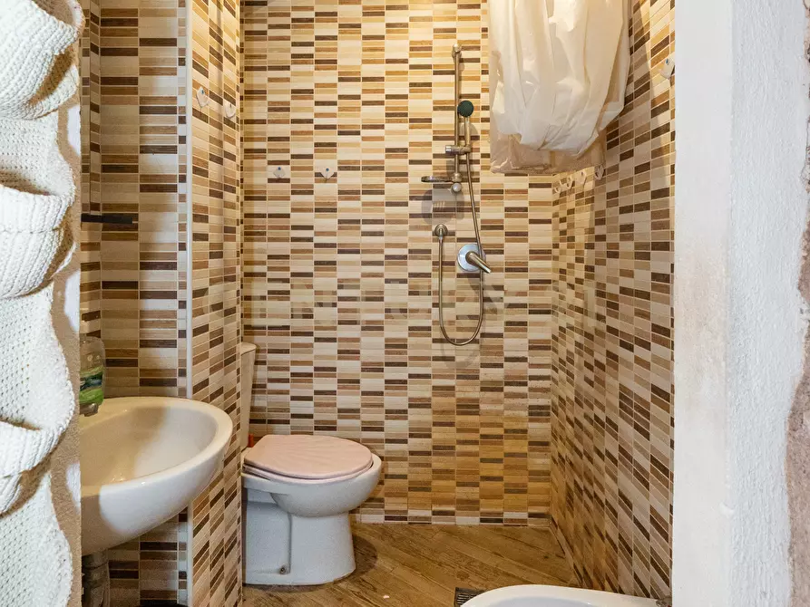 Immagine 39 di Porzione di casa in vendita  in Via Santissima Trinità 25 a Catania