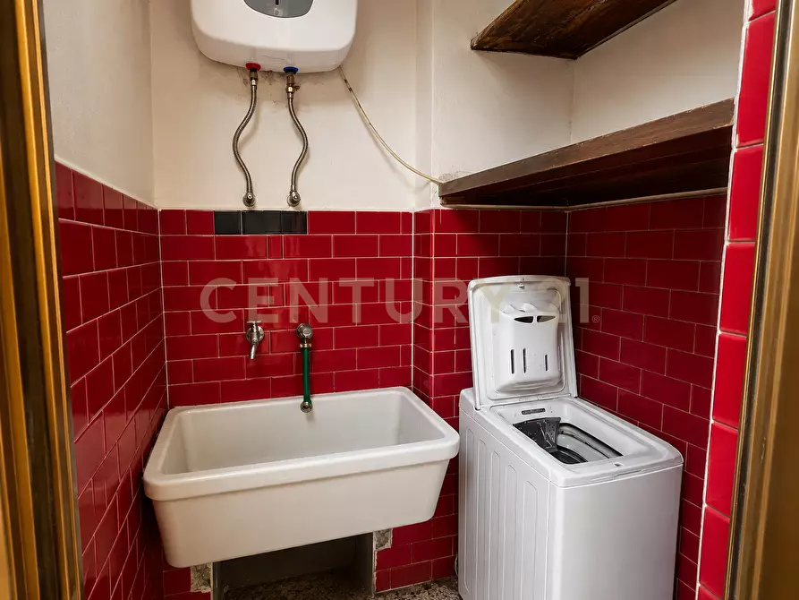 Immagine 11 di Trilocale in vendita  in Viale Mario Rapisardi 192A a Catania
