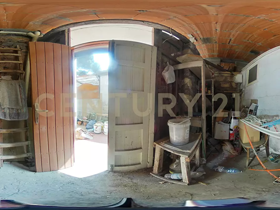 Immagine 43 di Rustico / casale in vendita  in Via Chiesa Madre 3 a Catania