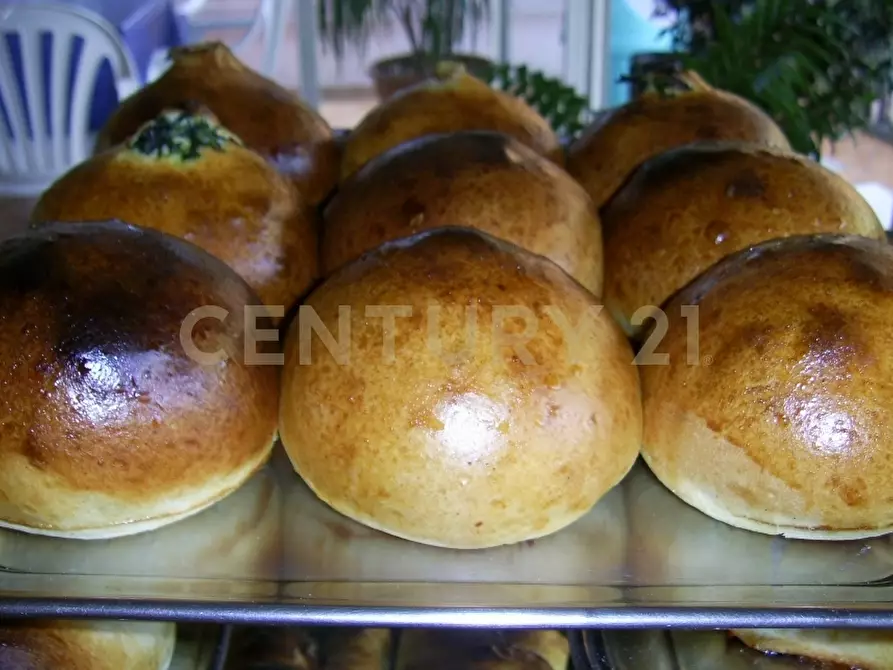 Immagine 3 di Pizzeria / Pub in vendita  in Via della Regione 1 a San Giovanni La Punta