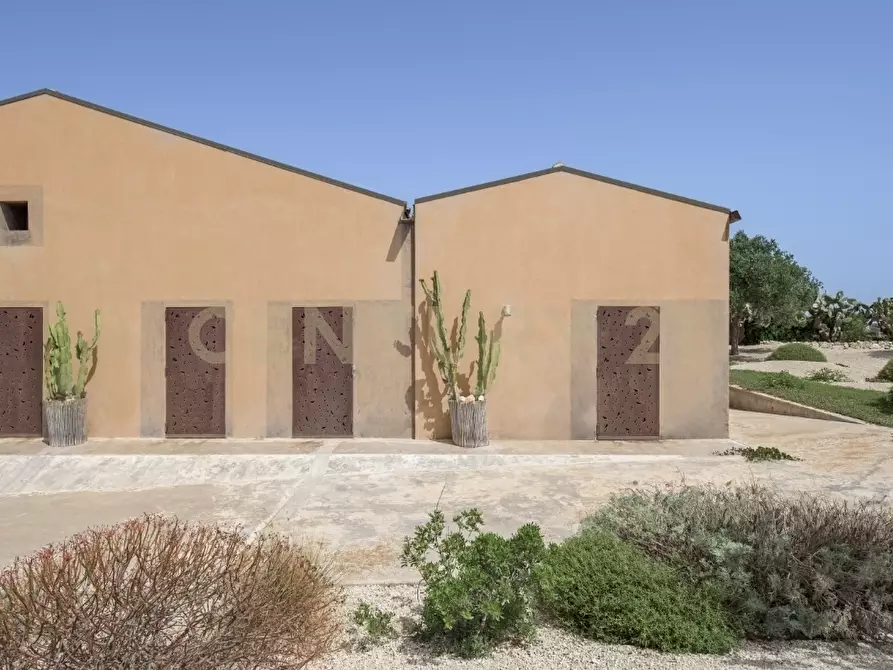 Immagine 25 di Villa in vendita  in Contrada Pagliarello snc a Portopalo Di Capo Passero