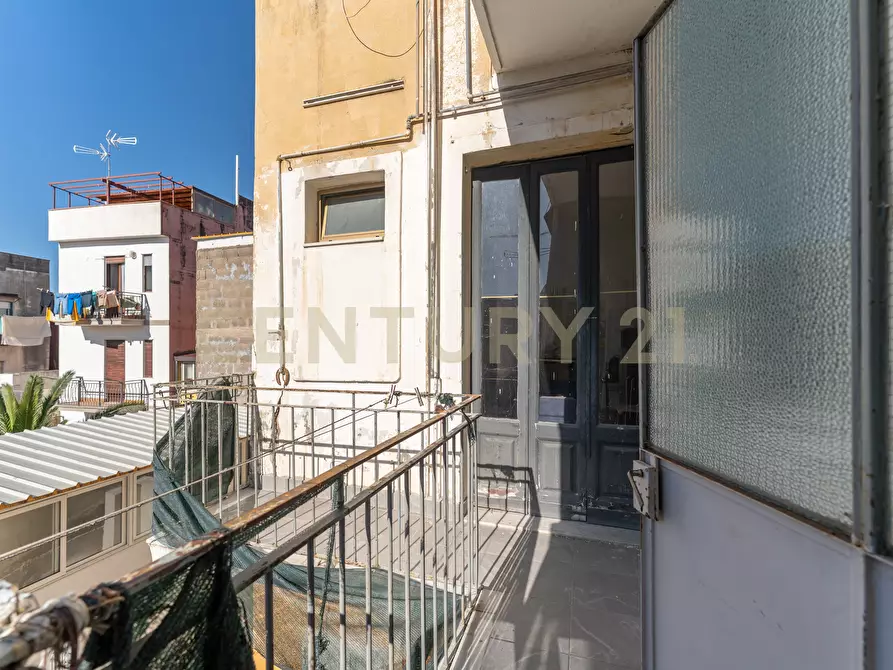 Immagine 33 di Bilocale in vendita  in Via Caduti del Lavoro 131 a Catania