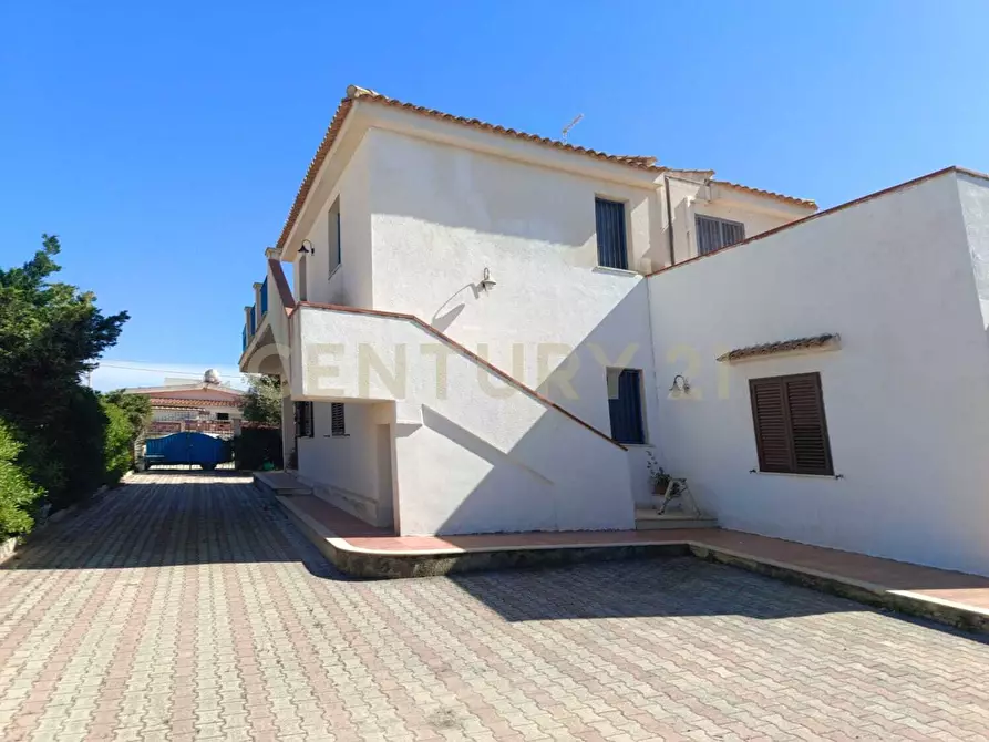 Immagine 4 di Casa bifamiliare in vendita  in Viale Pozzo Antico 1 a Noto