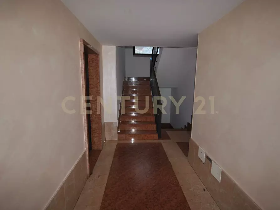 Immagine 4 di Ufficio in vendita  in Via Adriano Cristofoli 40 a Verona