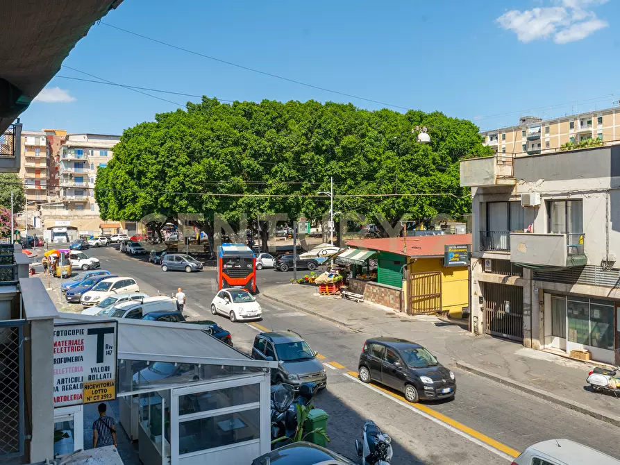 Immagine 31 di Trilocale in vendita  in Via Vittorio Emanuele II 627 a Catania