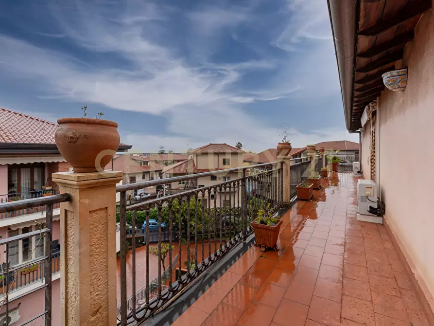 Immagine 42 di Villetta a schiera in vendita  in Via Carrubella 8 a Catania