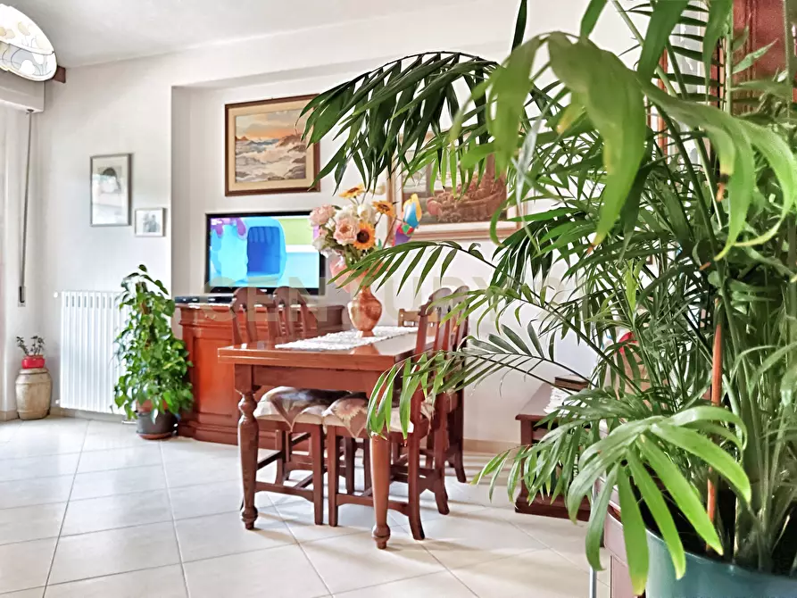 Immagine 1 di Pentalocale in vendita  in Via della Rupe 47 a Abbadia San Salvatore