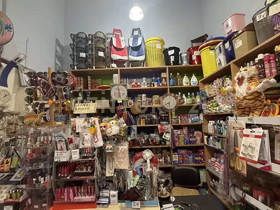 Immagine 19 di Attività commerciale in vendita  in Via Orto Limoni 18 a Catania