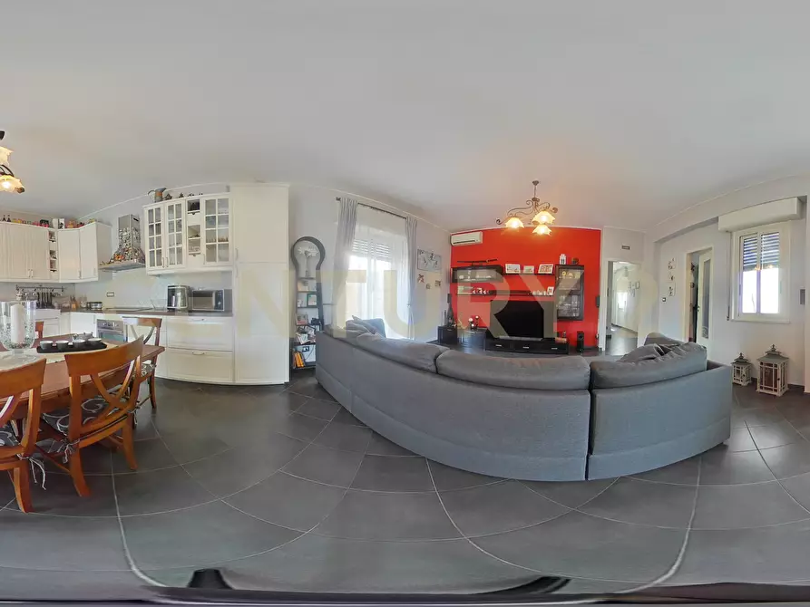 Immagine 57 di Quadrilocale in vendita  in Via Veglia 1 a Catania