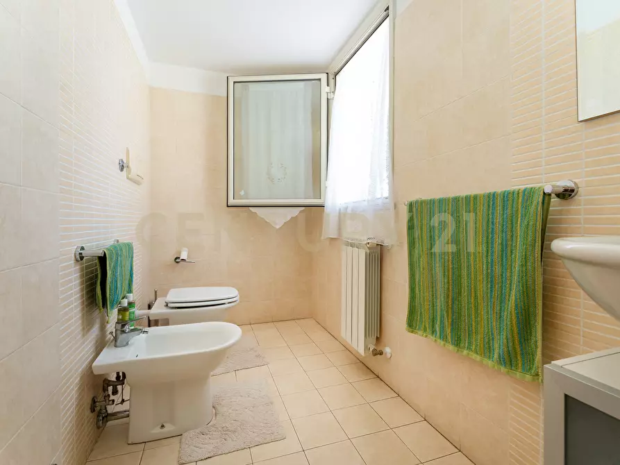 Immagine 36 di Pentalocale in vendita  in Via Acquedotto Greco 248 a Catania