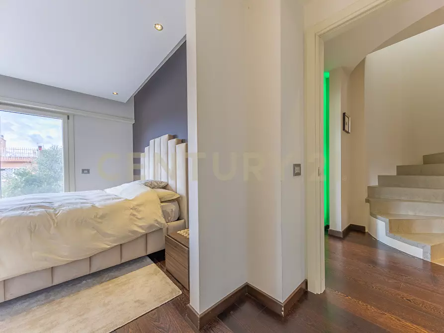 Immagine 81 di Villa in affitto  in Via Bedollo 117 a Roma