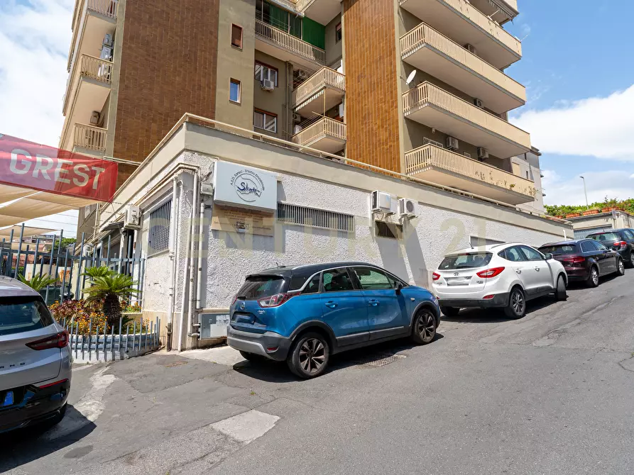 Immagine 34 di Ufficio in vendita  in Via Grazia Deledda 17/A a Catania
