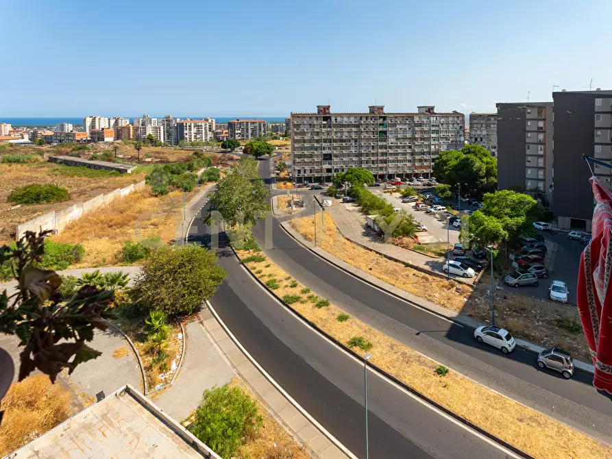 Immagine 25 di Quadrilocale in vendita  in Viale San Teodoro 7 a Catania