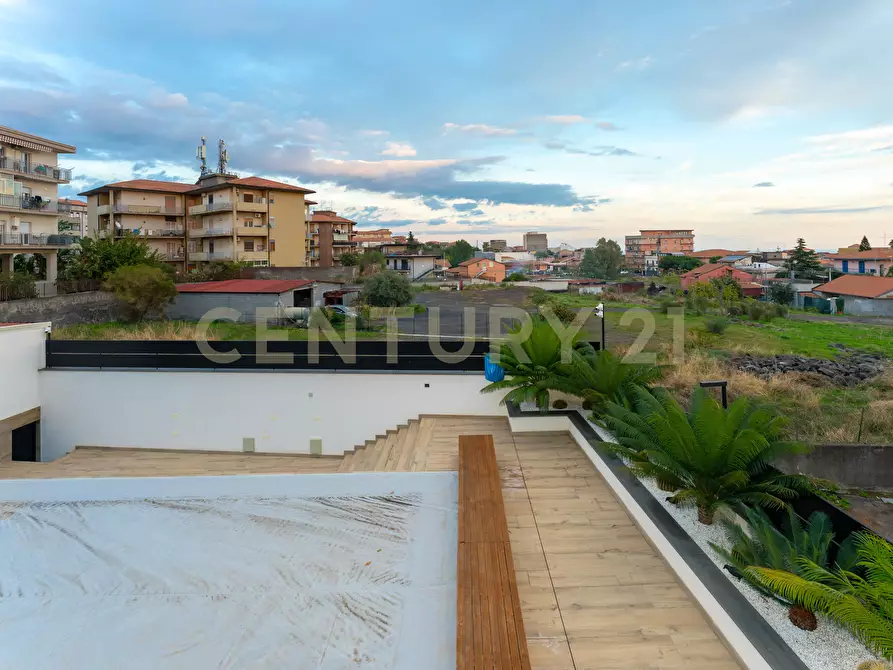 Immagine 105 di Villa in vendita  in Via Sant' Andrea 8 a Catania