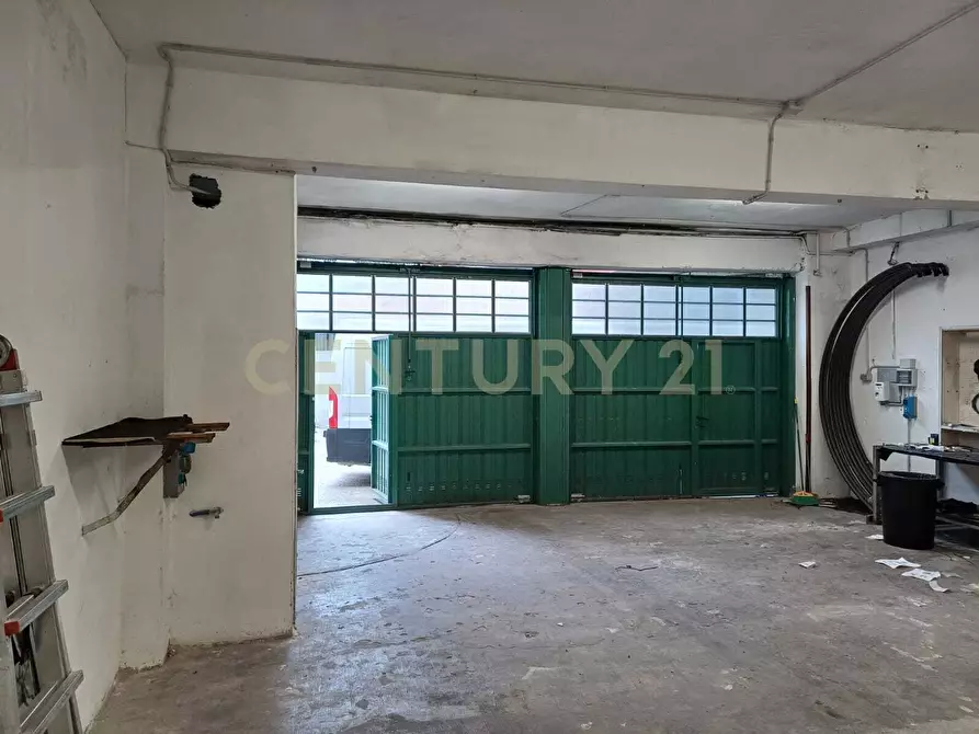 Immagine 7 di Magazzino in affitto  in Via Lucania 10 a Verona