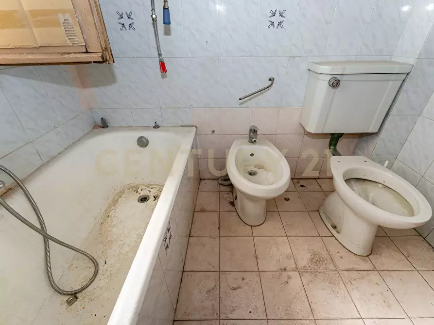 Immagine 35 di Quadrilocale in vendita  in via sant angelo fulci 44 a Catania