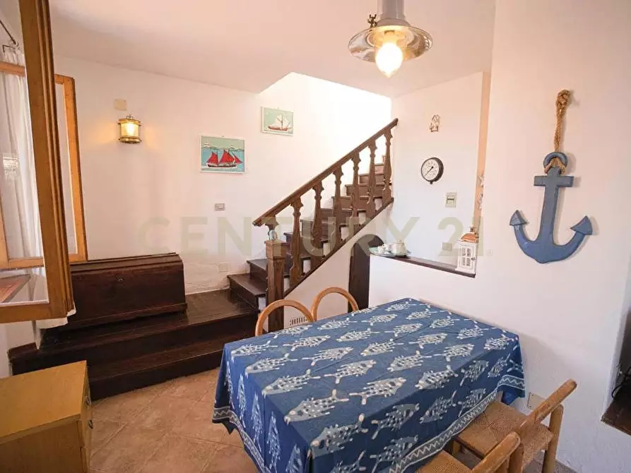 Immagine 8 di Quadrilocale in vendita  in Via dell'Arenella a Isola Del Giglio