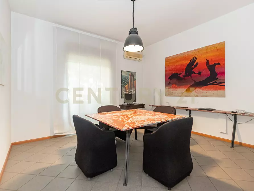 Immagine 15 di Ufficio in vendita  in Via Convento del Carmine 5 a Tremestieri Etneo