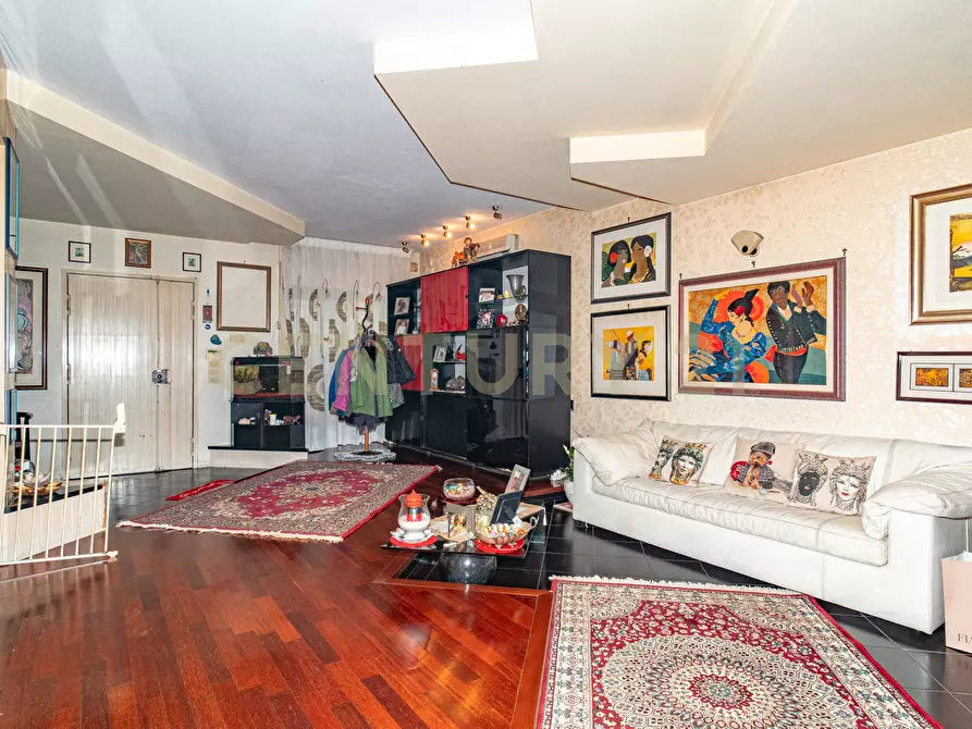 Immagine 4 di Villa in vendita  in Via G. Pezzana 9 a Aci Castello