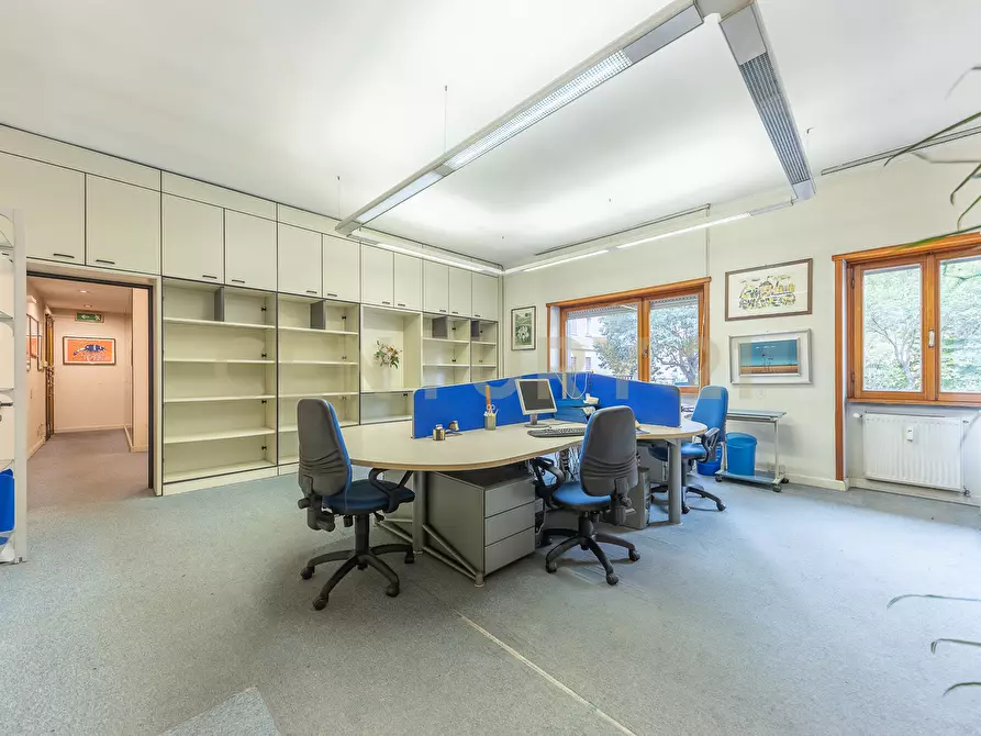 Immagine 5 di Quadrilocale in vendita  in Via Leon Pancaldo 26 a Roma