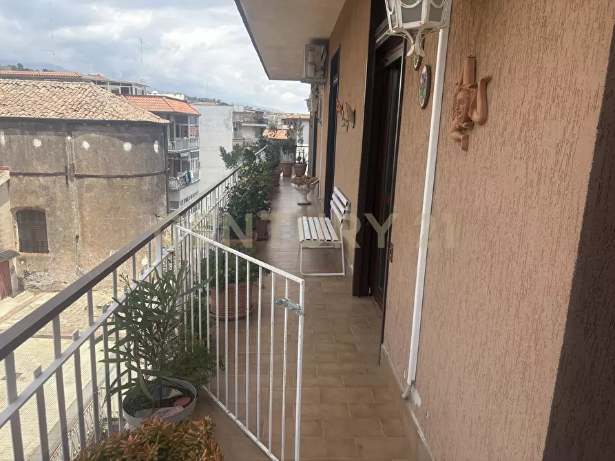 Immagine 28 di Appartamento in vendita  in Via Finocchiari 143 a Aci Catena