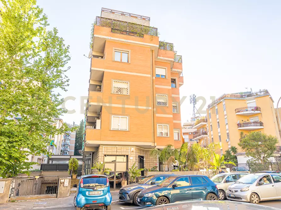 Immagine 8 di Bar / Ristorante in vendita  in Via della Farnesina 155 a Roma