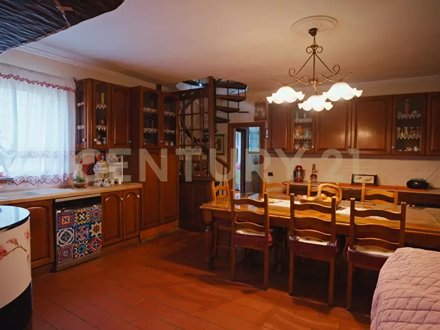 Immagine 9 di Villa in vendita  in Via delle Ginestre 13 a Sacrofano
