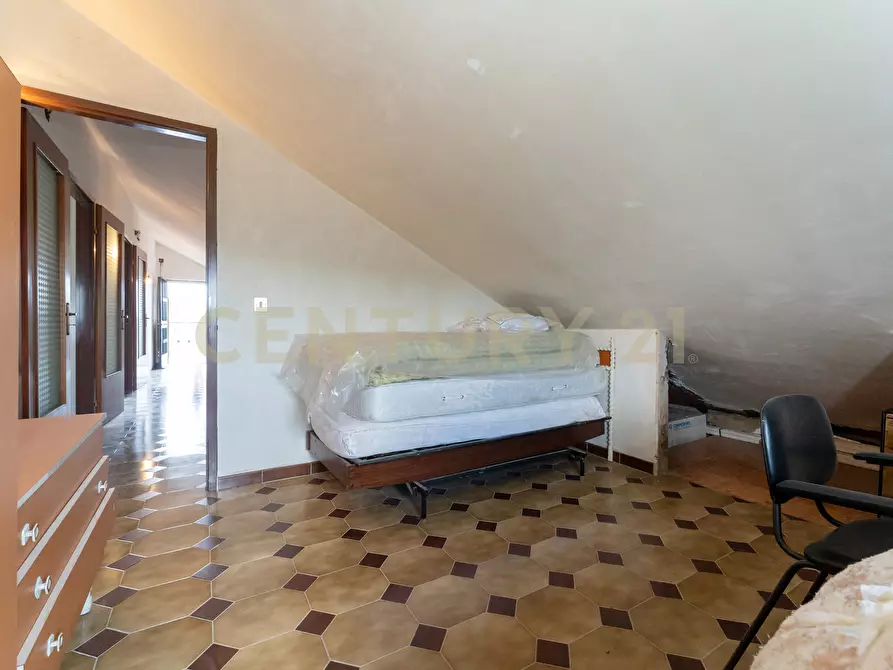 Immagine 35 di Casa bifamiliare in vendita  in Via Benedetto Croce 6 a Pedara