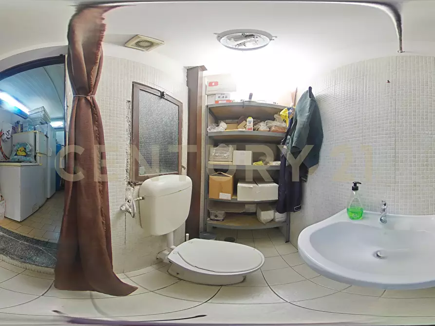 Immagine 30 di Bar / Ristorante in vendita  in Via Milo 10 a Catania