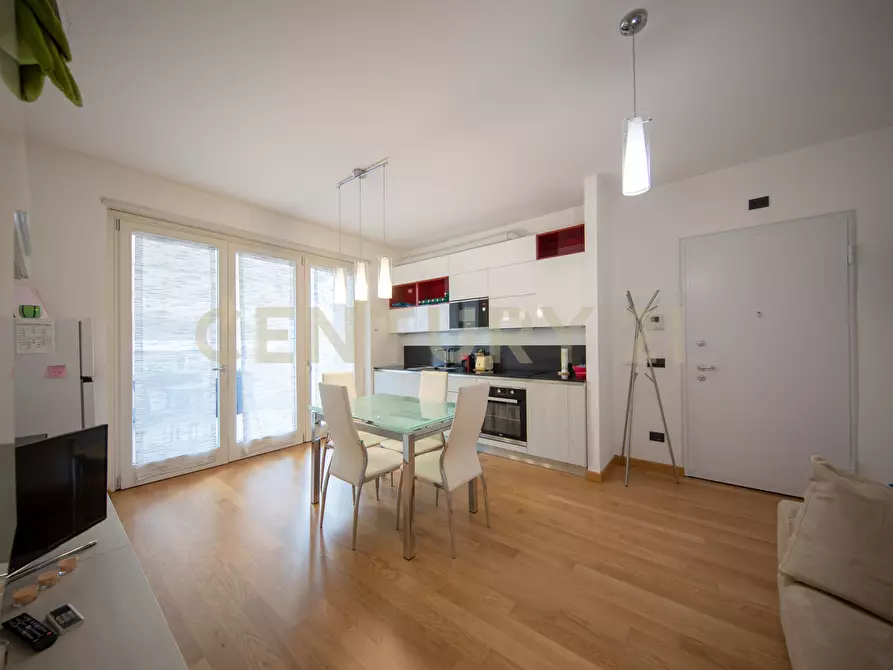 Immagine 3 di Bilocale in vendita  in Via Isotta Gaeta 15 a Roma