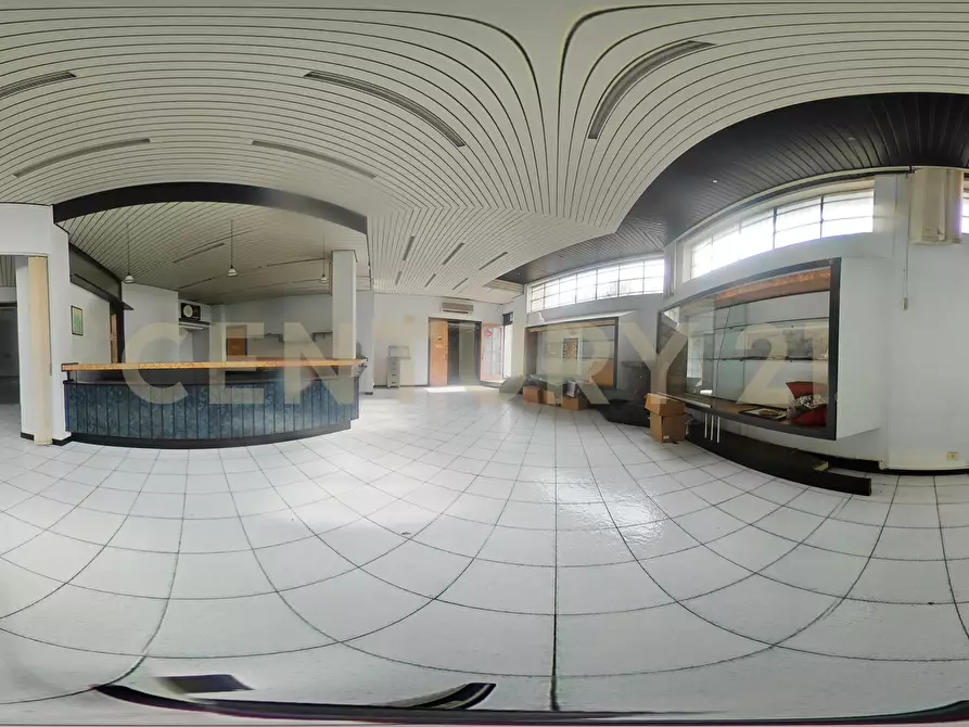 Immagine 42 di Magazzino in vendita  in Via Convento del Carmine 6 a Tremestieri Etneo