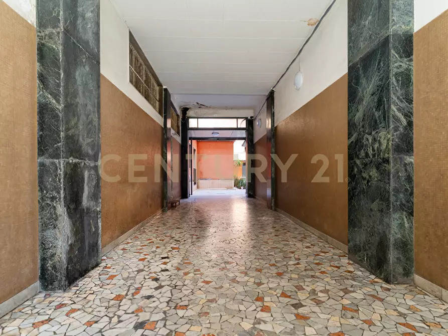 Immagine 3 di Pentalocale in vendita  in Via Antonino di Sangiuliano 54 a Catania