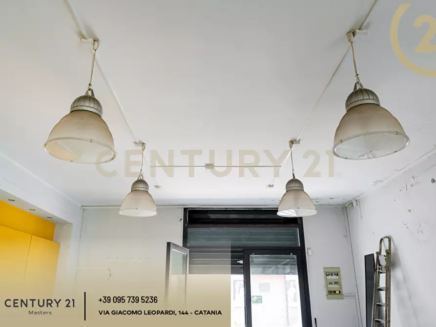 Immagine 3 di Locale commerciale in vendita  in Via Duca Degli Abruzzi 231 a Catania
