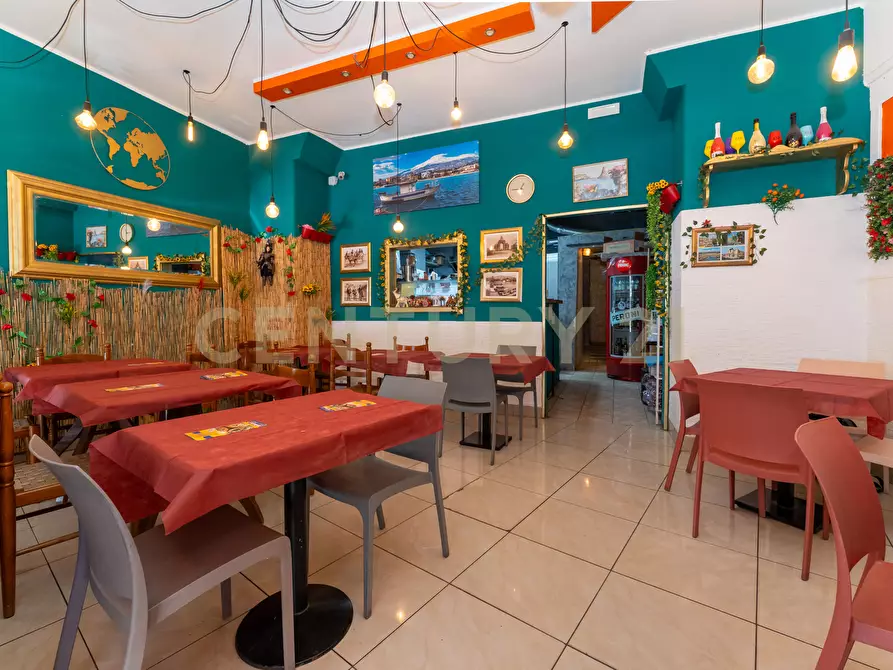 Immagine 33 di Pizzeria / Pub in vendita  in Via Giuseppe Garibaldi 346 a Catania