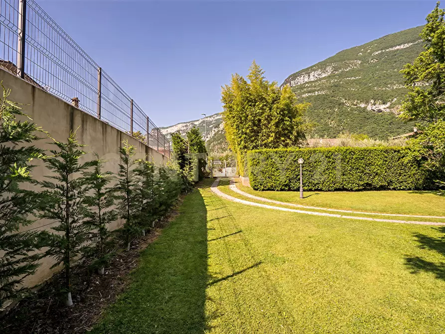 Immagine 155 di Villa in vendita  in Via Adige 25 a Brentino Belluno