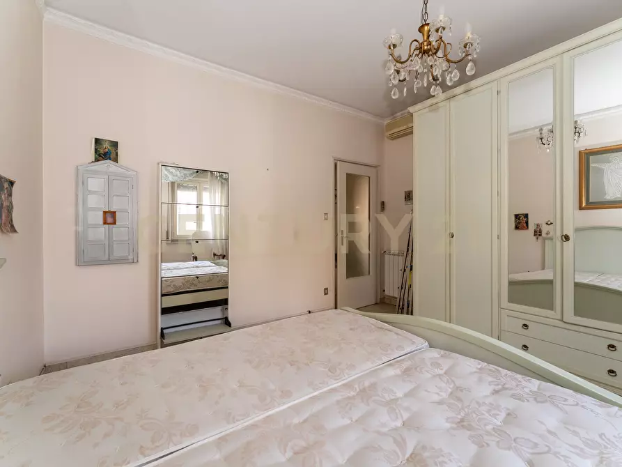 Immagine 21 di Quadrilocale in vendita  in Via San Martino 23 a Acireale