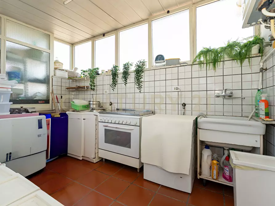 Immagine 20 di Pentalocale in vendita  in Via Salvatore Vigo 106 a Acireale