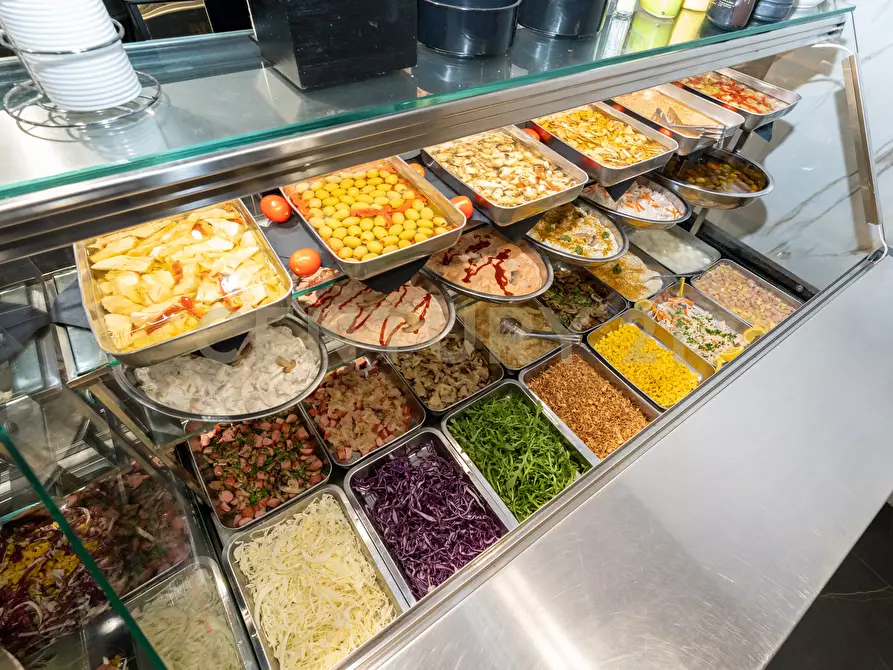 Immagine 29 di Attività commerciale in vendita  in Corso Indipendenza 131 a Catania