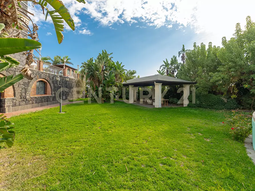 Immagine 39 di Rustico / casale in vendita  in Via Castelnuovo Don Bosco 68 a Acireale