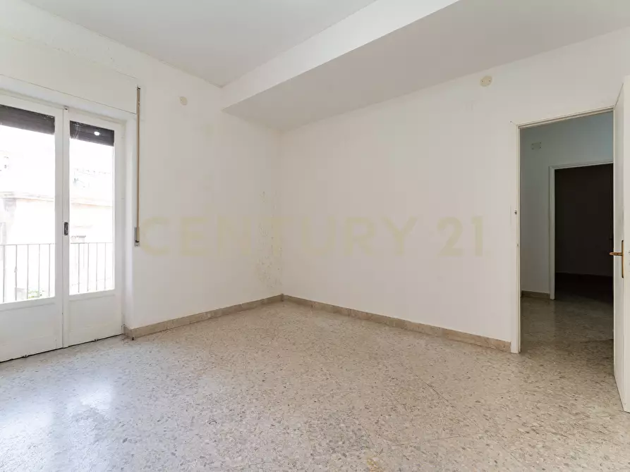 Immagine 31 di Pentalocale in vendita  in Via Antonino di Sangiuliano 54 a Catania