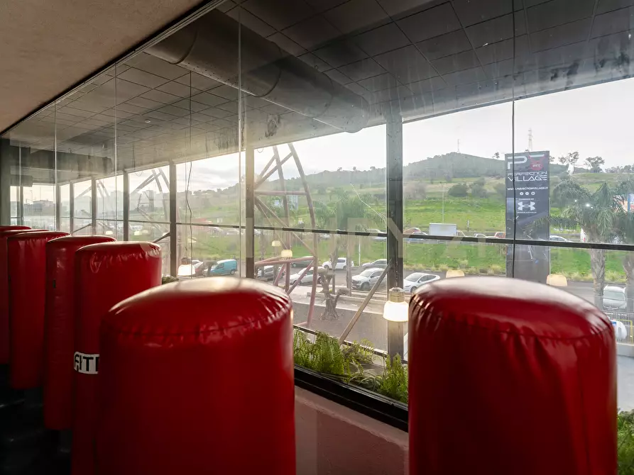 Immagine 28 di Attività commerciale in vendita  in Viale del Commercio a Misterbianco