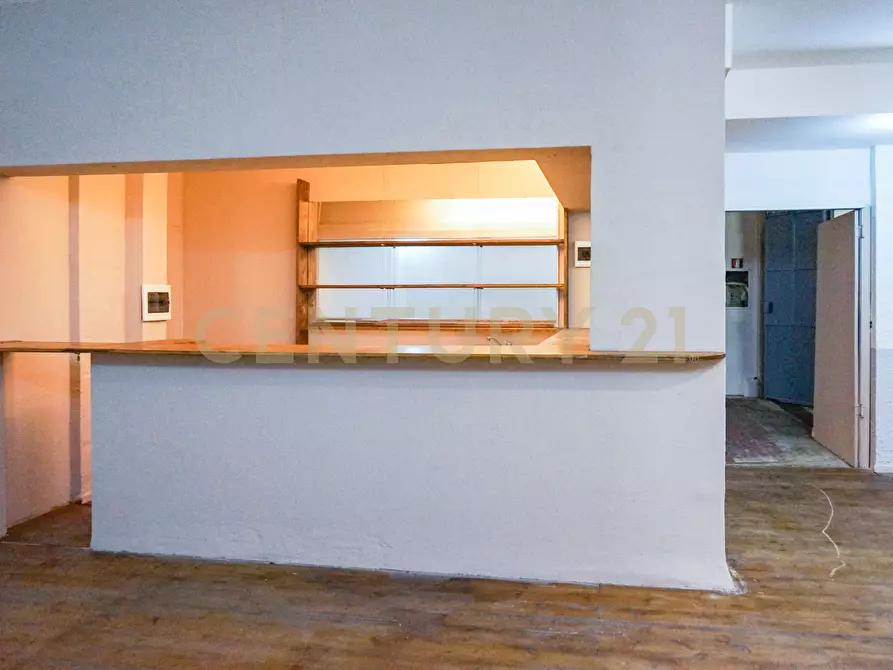 Immagine 7 di Locale commerciale in vendita  in Via Federico Nansen 24 a Roma