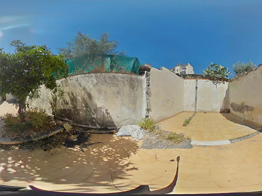 Immagine 33 di Casa indipendente in vendita  in Via Macaluso 9 a Catania