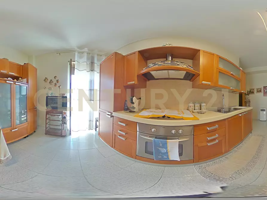 Immagine 50 di Quadrilocale in vendita  in Via Vincenzo Giuffrida 194 a Catania