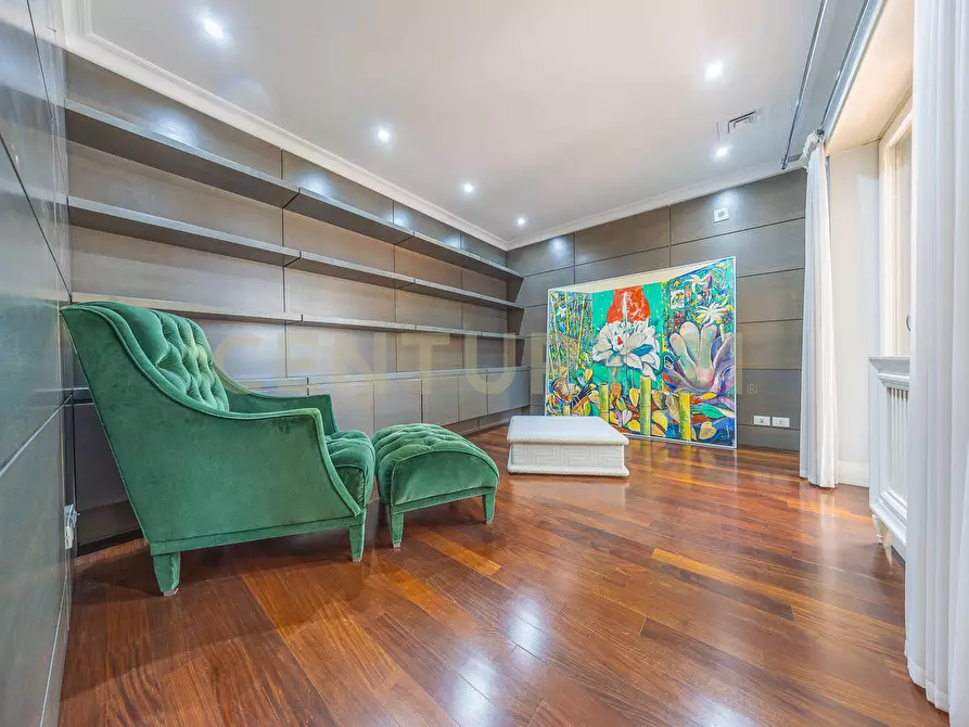 Immagine 24 di Appartamento in vendita  in Via Bevagna 68 a Roma