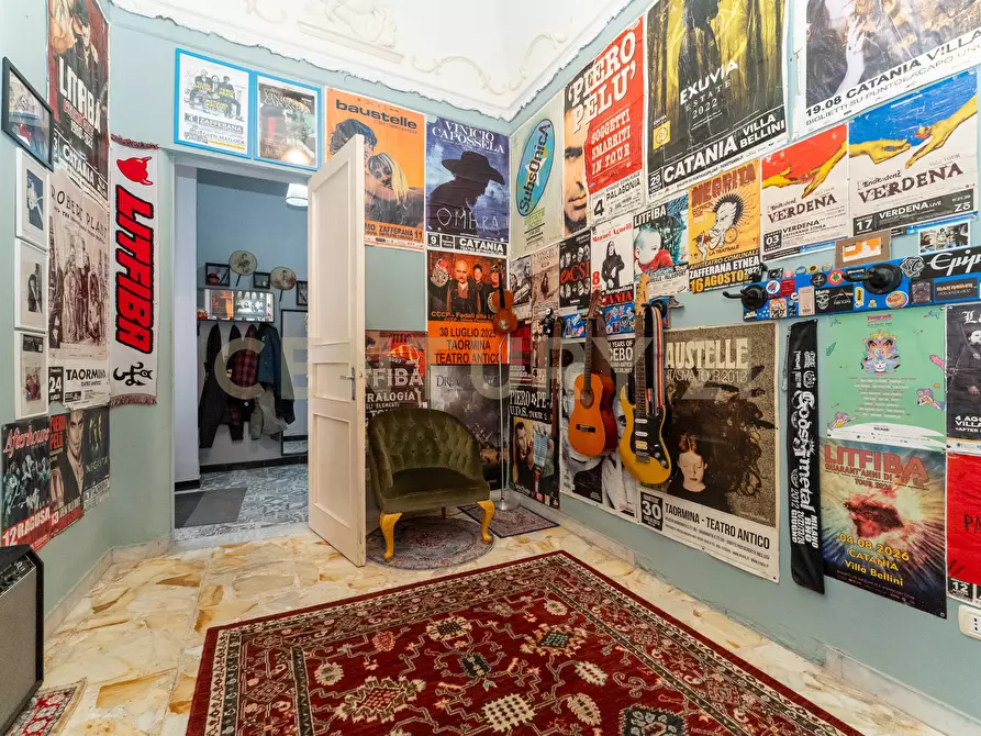 Immagine 4 di Casa indipendente in vendita  in Piazza Guglielmo Marconi 1 a Camporotondo Etneo